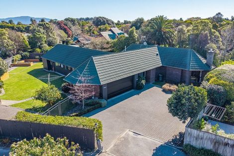 Photo of property in 21 Hurunui Street, Waikanae, 5036