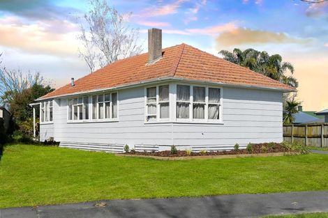 Photo of property in 10 Holland Road, Fairfield, Hamilton, 3214