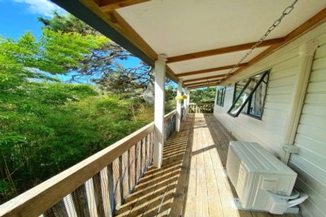 Photo of property in 27 Glendene Avenue, Glendene, Auckland, 0602