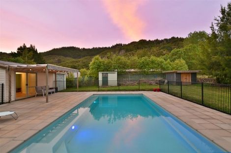 Photo of property in 197 Tahekeroa Road, Tahekeroa, Kaukapakapa, 0873