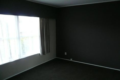 Photo of property in 1/66 Becroft Drive, Forrest Hill, Auckland, 0620
