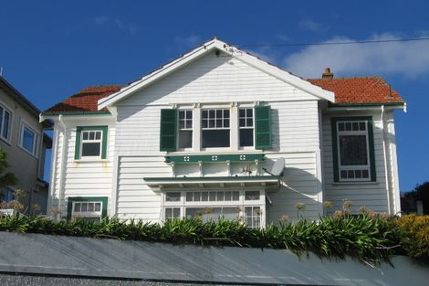 Photo of property in 57 The Crescent, Roseneath, Wellington, 6011