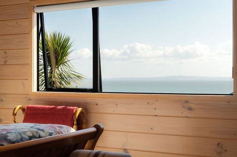 Photo of property in 8 Ngarimu Heights Row, Ngarimu Bay, Thames, 3575