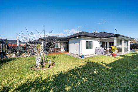 Photo of property in 10 Ruahine Road, Poraiti, Napier, 4112