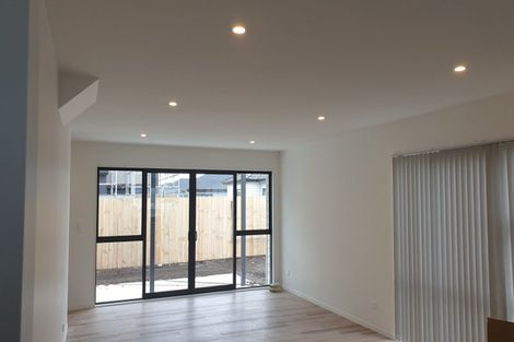 Photo of property in 180 Walters Road, Takanini, 2110