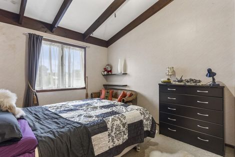 Photo of property in 33 Taikata Road, Te Atatu Peninsula, Auckland, 0610