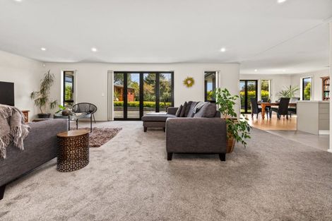 Photo of property in 1 Simpson Crescent, Raumati Beach, Paraparaumu, 5032