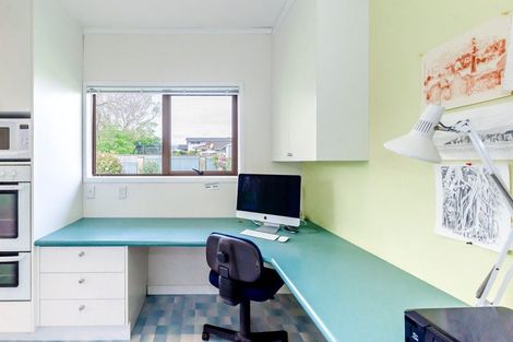 Photo of property in 38 Alexander Road, Raumati Beach, Paraparaumu, 5032