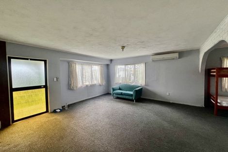 Photo of property in 37 Borich Road, Sunnyvale, Auckland, 0612