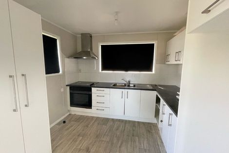 Photo of property in 368 Roscommon Road, Clendon Park, Auckland, 2103