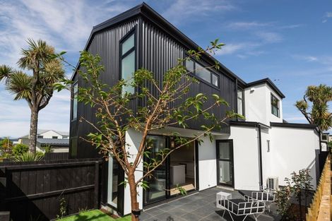 Photo of property in 2/113 Bishop Street, St Albans, Christchurch, 8014