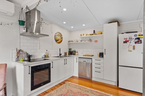 Photo of property in 14b Toi Street, Otaki Beach, Otaki, 5512