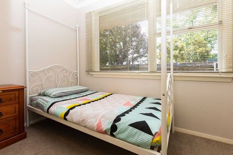 Photo of property in 36 Warren Crescent, Hillmorton, Christchurch, 8025