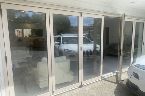 Photo of property in 1/100 Saddleback Rise, Murrays Bay, Auckland, 0630