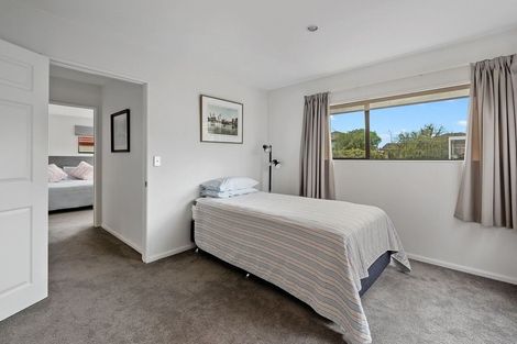 Photo of property in 2/3 Hart Road, Hauraki, Auckland, 0622