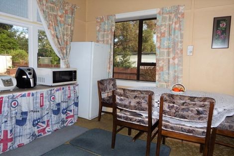 Photo of property in 15 Cuba Street, Marton, 4710