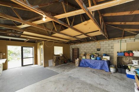 Photo of property in 9 Shamrock Street, Takaro, Palmerston North, 4412