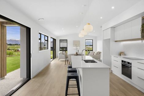 Photo of property in 14a Marjon Drive, Wanaka, 9305