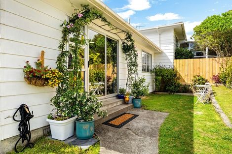 Photo of property in 1/19 Yarrow Place, Papakowhai, Porirua, 5024