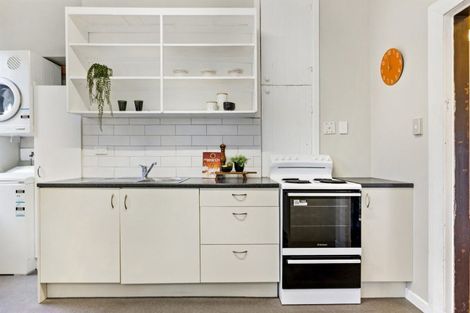 Photo of property in 17 Rakau Road, Hataitai, Wellington, 6021