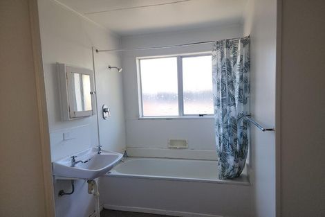 Photo of property in 289b Wellington Road, Wainuiomata, Lower Hutt, 5014