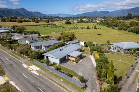 Photo of property in 30 Meihana Street, Takaka, 7110