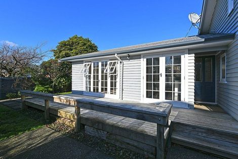 Photo of property in 24 Fitzherbert Street, Alicetown, Lower Hutt, 5010