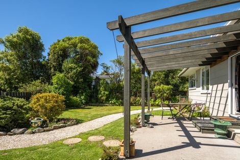 Photo of property in 169 Waikawa Road, Picton, 7220