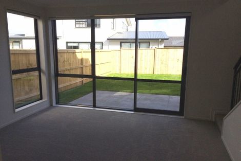 Photo of property in 11 Costa Viva Crescent, Karaka, Papakura, 2113