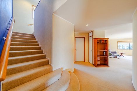 Photo of property in 2 Belgrove Drive, Waipukurau, 4200