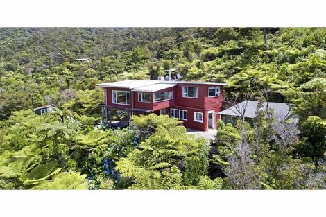 Photo of property in 29 Hope Drive, Okiwi Bay, French Pass, 7193