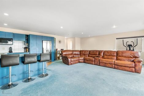 Photo of property in 147b Hobsonville Road, West Harbour, Auckland, 0618
