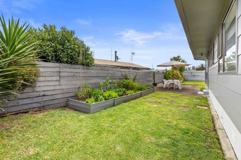 Photo of property in 406a Ngatai Road, Bellevue, Tauranga, 3110