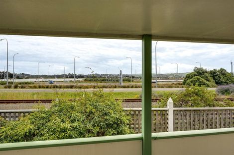 Photo of property in 8/178 Charles Street, Westshore, Napier, 4110