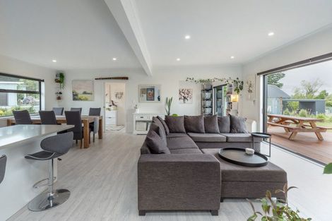 Photo of property in 14 Ataahua Place, Featherston, 5710