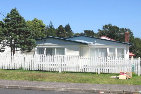 Photo of property in 1/26 Elliott Avenue, Bayview, Auckland, 0629