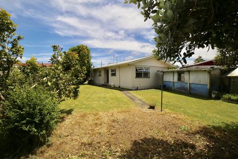 Photo of property in 74 Lewis Street, Glenview, Hamilton, 3206