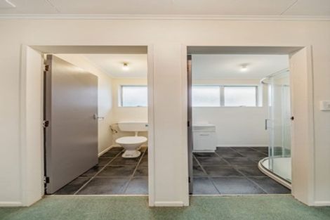 Photo of property in 2/8 Wilford Street, Wallaceville, Upper Hutt, 5018