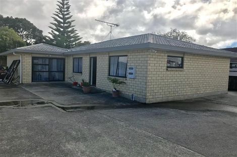 Photo of property in 11a Hill Road, Papatoetoe, Auckland, 2025