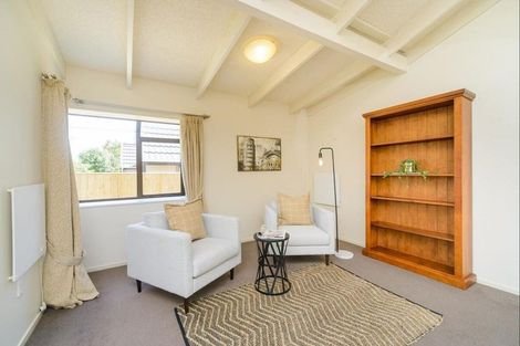 Photo of property in 42a Clifton Terrace, Fitzherbert, Palmerston North, 4410