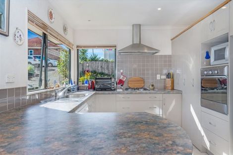 Photo of property in 15a Churchill Street, Kensington, Whangarei, 0112