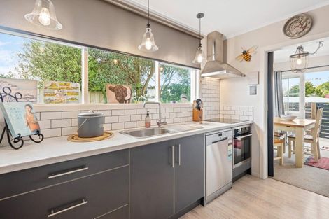 Photo of property in 3b Stirling Grove, Greerton, Tauranga, 3112