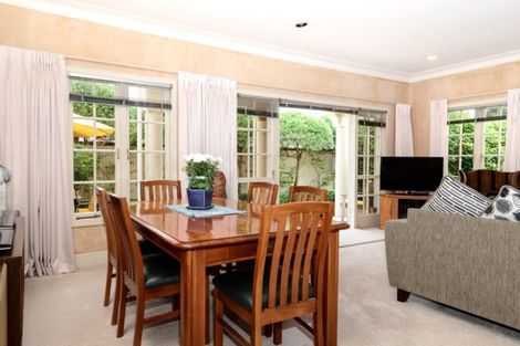 Photo of property in 4/17 Ruakiwi Road, Hamilton Lake, Hamilton, 3204