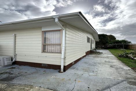 Photo of property in 180 Mahia Road, Wattle Downs, Auckland, 2103