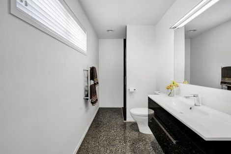 Photo of property in 6 Pebble Beach Court, Waiwhakaiho, New Plymouth, 4312