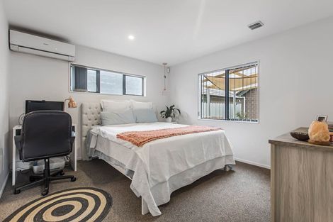 Photo of property in 14 Kotuku Crescent, Takanini, 2112