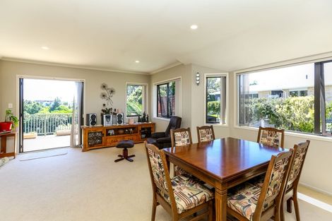 Photo of property in 22 Truby King Street, Merrilands, New Plymouth, 4312