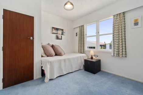 Photo of property in 11 Montmere Avenue, Te Atatu Peninsula, Auckland, 0610