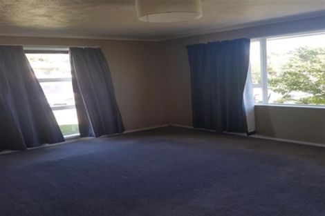 Photo of property in 18 Tarras Grove, Kelson, Lower Hutt, 5010