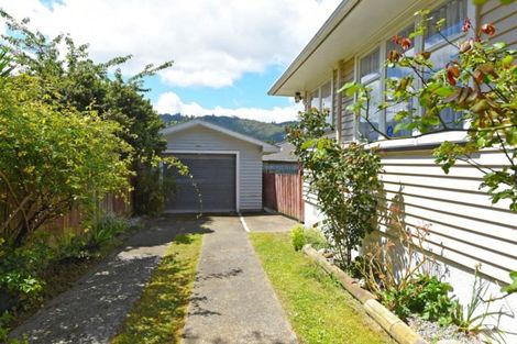 Photo of property in 163 George Street, Stokes Valley, Lower Hutt, 5019